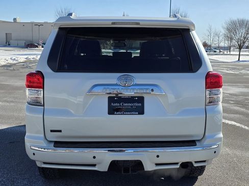 Used 2012 Toyota 4Runner SR5 w/ Convenience Pkg image 7