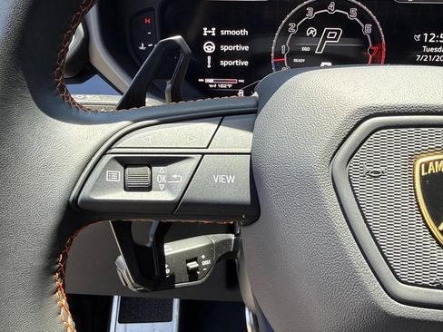 Used 2024 Lamborghini Urus S AWD/4WD image 29