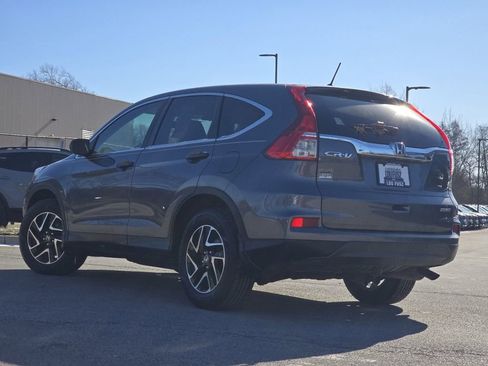 Used 2016 Honda CR-V SE image 11