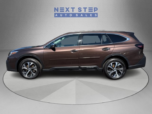 Used 2021 Subaru Outback Touring XT AWD/4WD image 4