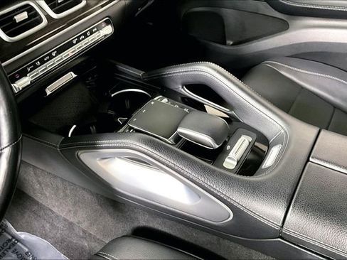 Used 2023 Mercedes-Benz GLS 450 4MATIC image 17