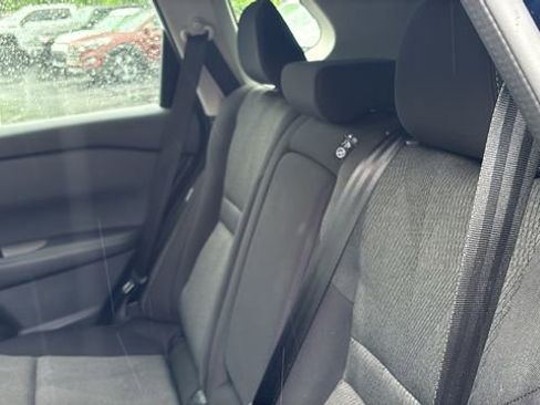 Used 2025 Nissan Rogue SV AWD/4WD image 29