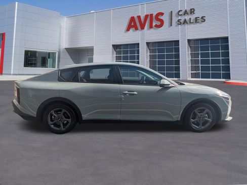 Used 2025 Kia K4 FWD image 5