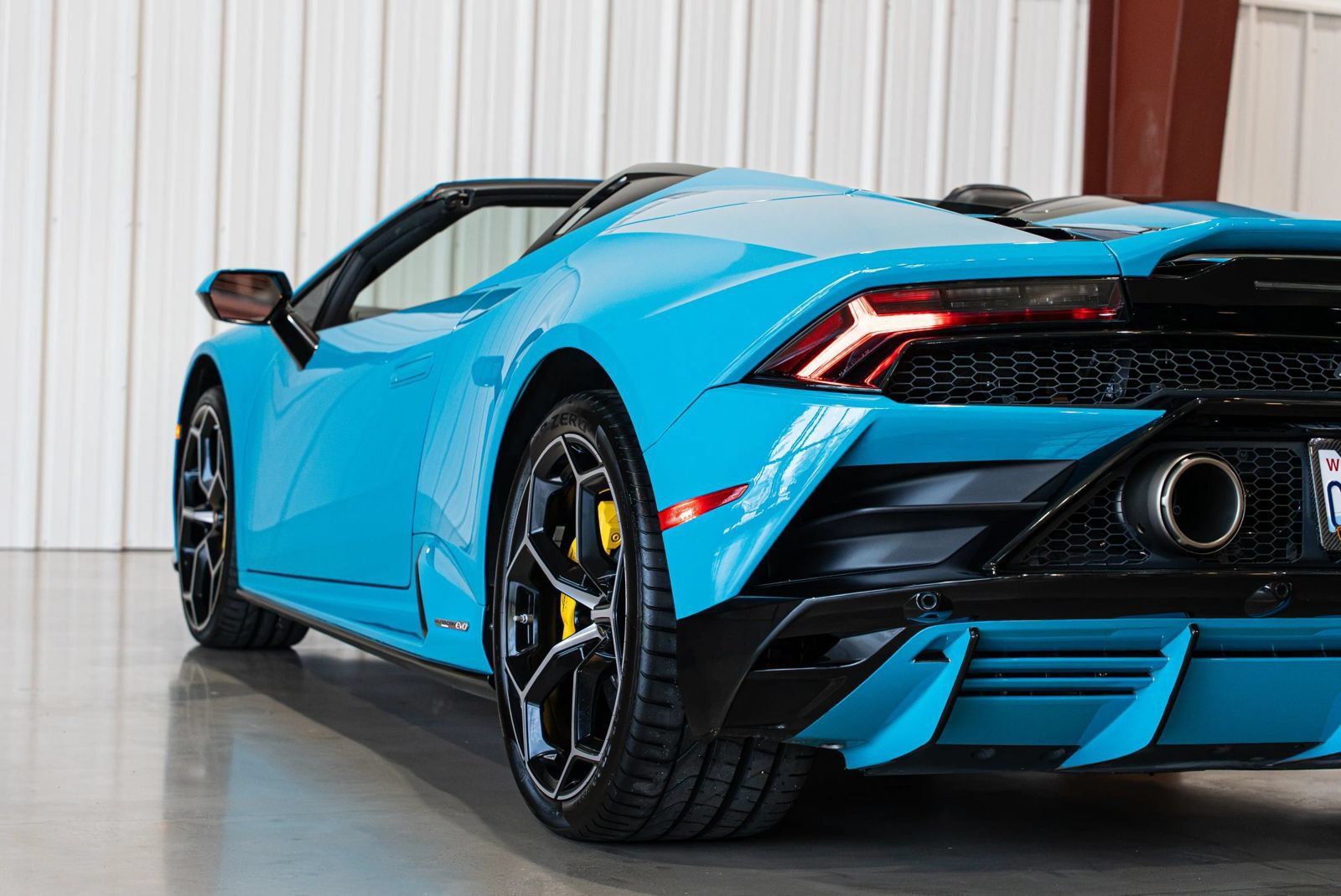 Used 2020 Lamborghini Huracan EVO AWD/4WD image 15