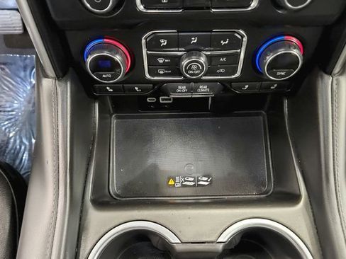 Used 2024 Chevrolet Tahoe LT image 39