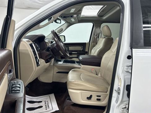 Used 2015 RAM 2500 Laramie AWD/4WD image 9