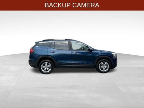 Used 2021 GMC Terrain SLE w/ Driver Convenience Package FWD image 8