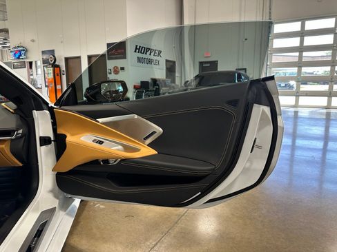 Used 2023 Chevrolet Corvette Stingray Premium Cpe w/ Z51 Performance Package RWD image 36