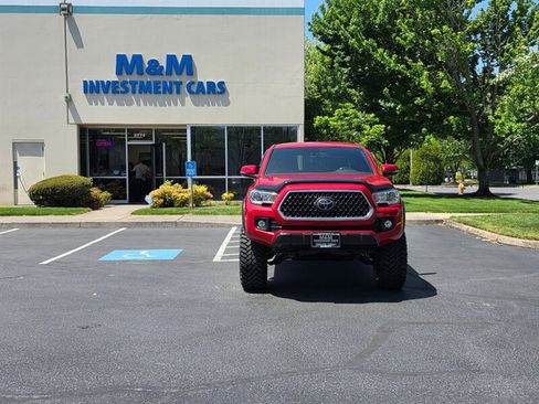 Used 2018 Toyota Tacoma TRD Off-Road w/ Technology Package AWD/4WD image 58