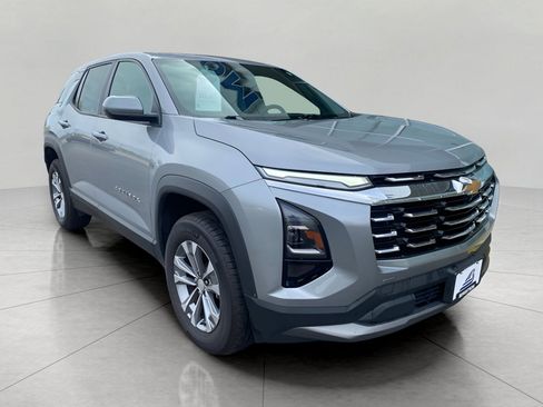 Used 2025 Chevrolet Equinox LT AWD/4WD image 1