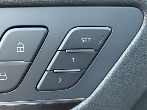 Used 2024 Audi Q5 e Premium Plus w/ Premium Plus Package image 45