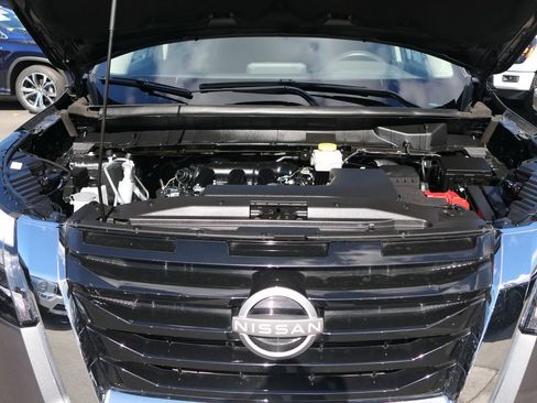 Used 2025 Nissan Pathfinder SV FWD image 29