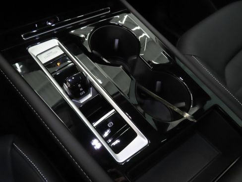 New 2025 Volkswagen Atlas SEL image 17