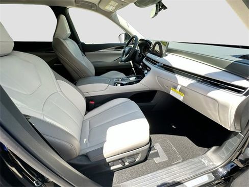 New 2026 INFINITI QX60 Luxe w/ Cargo Package image 24