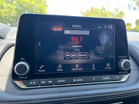 Used 2025 Nissan Rogue SV FWD image 20