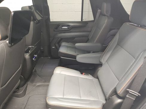 Used 2025 GMC Yukon AT4 w/ AT4 Premium Plus Package AWD/4WD image 27