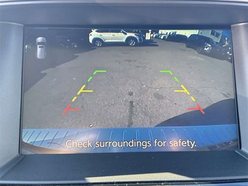 Used 2020 Nissan Pathfinder S image 26