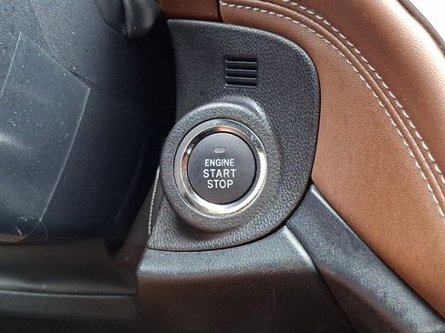 Used 2020 Subaru Outback Touring AWD/4WD image 26