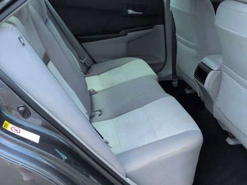 Used 2012 Toyota Camry LE FWD image 21