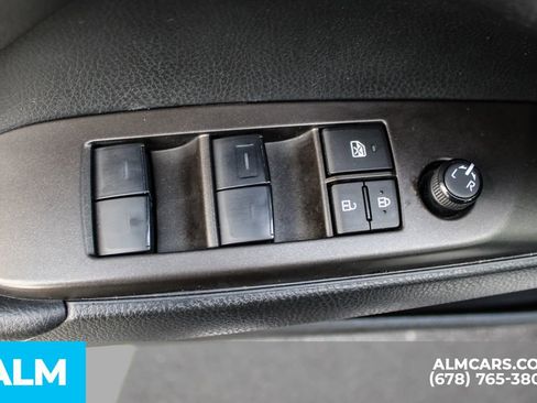 Used 2023 Toyota Camry SE image 37