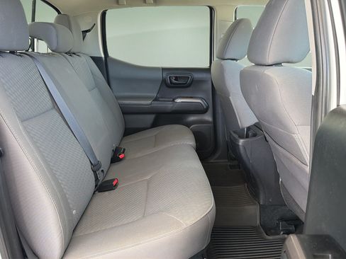 Used 2023 Toyota Tacoma SR5 w/ Technology Package AWD/4WD image 14