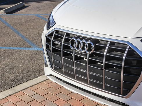 Certified 2023 Audi Q5 2.0T Premium Plus w/ Premium Plus Package image 12