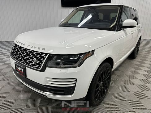 Used 2018 Land Rover Range Rover Supercharged image 3