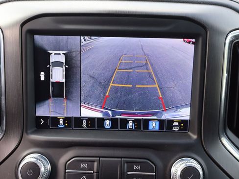 Used 2022 GMC Sierra 2500 AT4 w/ AT4 Premium Plus Package AWD/4WD image 11