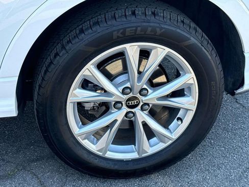 Used 2024 Audi Q3 2.0T Premium image 38