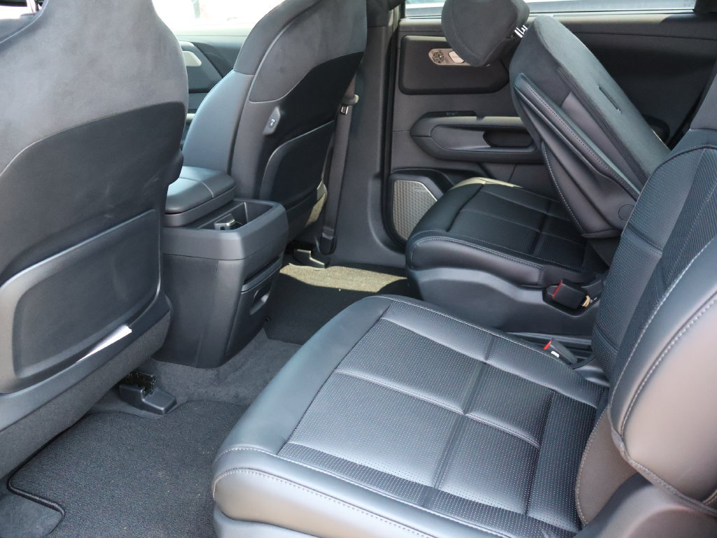New 2027 Kia Telluride SX Prestige w/ Towing Package AWD/4WD image 13