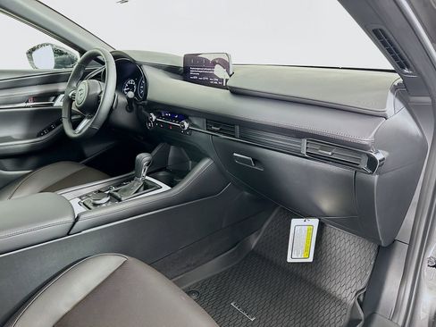 New 2026 MAZDA MAZDA3 Hatchback w/Premium Plus Pkg image 30