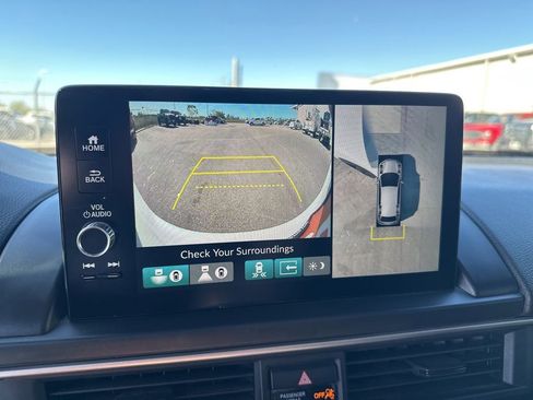 Used 2025 Honda Pilot Black Edition image 28