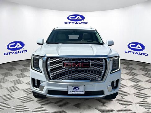 Used 2021 GMC Yukon XL Denali w/ Denali Premium Package AWD/4WD image 10