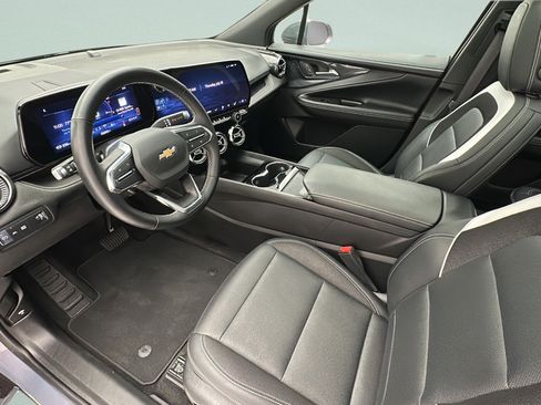 Used 2024 Chevrolet Blazer EV LT AWD/4WD image 12