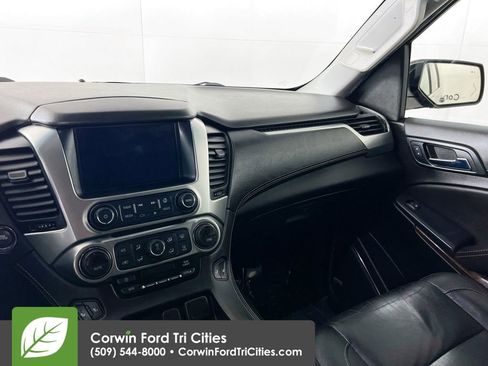 Used 2019 Chevrolet Suburban LT image 30