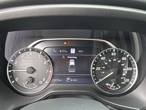 Used 2022 Nissan Titan SV w/ SV Convenience Package image 13