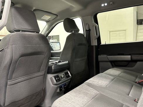 Used 2022 Ford F150 XLT w/ Trailer Tow Package image 17