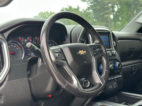 Used 2022 Chevrolet Silverado 2500 LT w/ Convenience Package AWD/4WD image 17