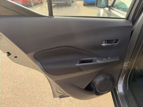 Used 2023 Nissan Kicks SV image 14