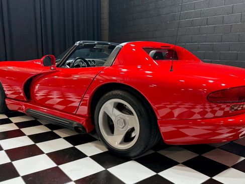 Used 1992 Dodge Viper RT/10 image 6