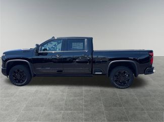 New 2026 Chevrolet Silverado 2500 High Country w/ High Country Premium Package AWD/4WD video 2