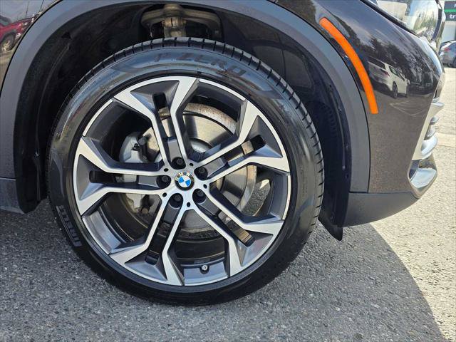 Used 2023 BMW X5 xDrive40i AWD/4WD image 9