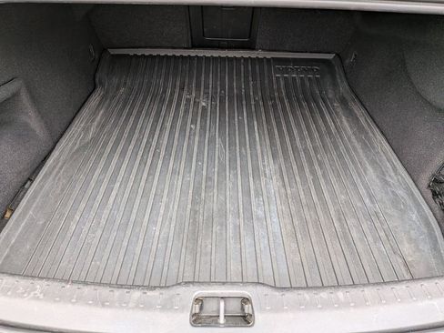 Used 2018 Volvo S90 T6 Momentum w/ Convenience Package image 28