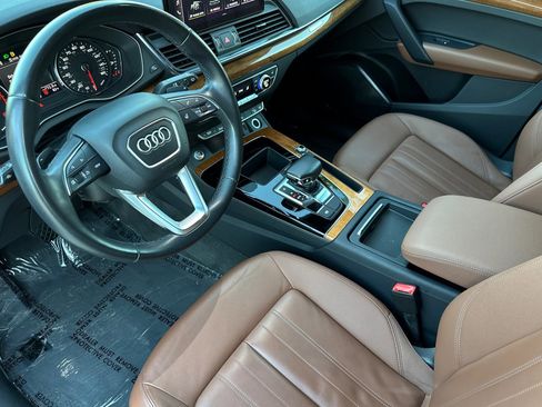 Certified 2022 Audi Q5 2.0T Premium w/ Convenience Package image 7