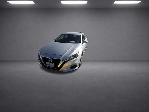 Used 2021 Nissan Altima 2.5 S FWD image 3