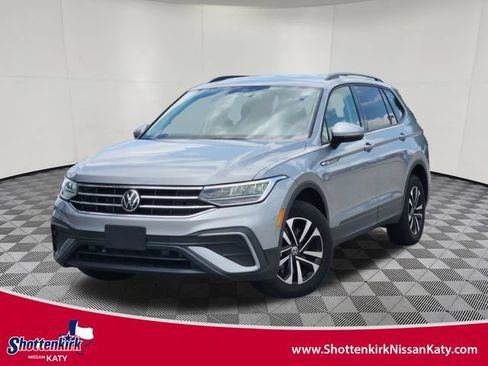 Used 2023 Volkswagen Tiguan S FWD image 1