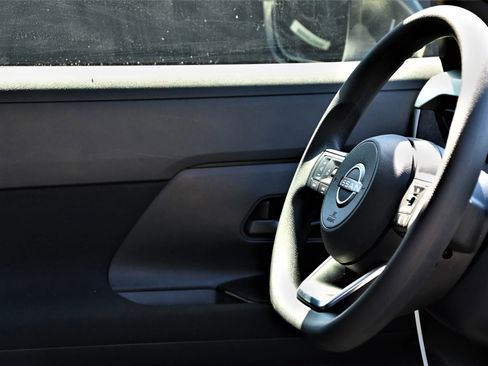 Used 2026 Nissan Kicks S FWD image 12