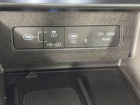 Used 2025 Hyundai Sonata Limited image 26