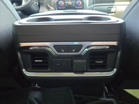Used 2021 Chevrolet Silverado 1500 LTZ w/ LTZ Premium Package AWD/4WD image 14