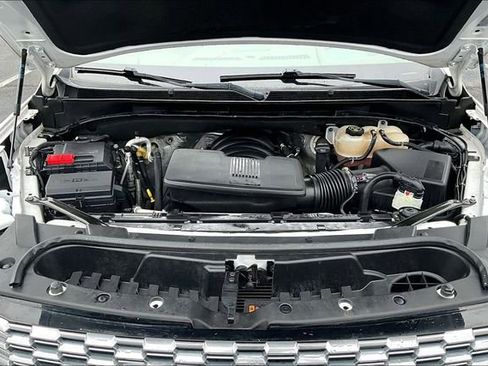 Used 2023 GMC Yukon Denali AWD/4WD image 30
